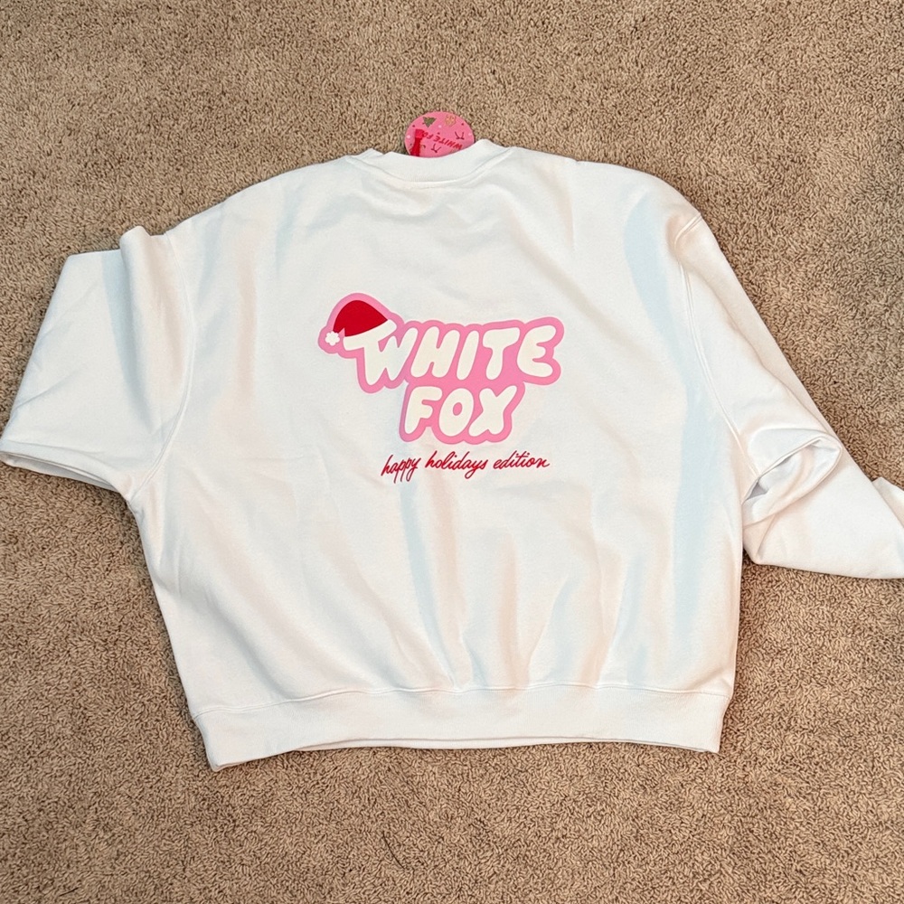 White Fox Boutique NWT White and Pink Holiday Sweatshirt M/L